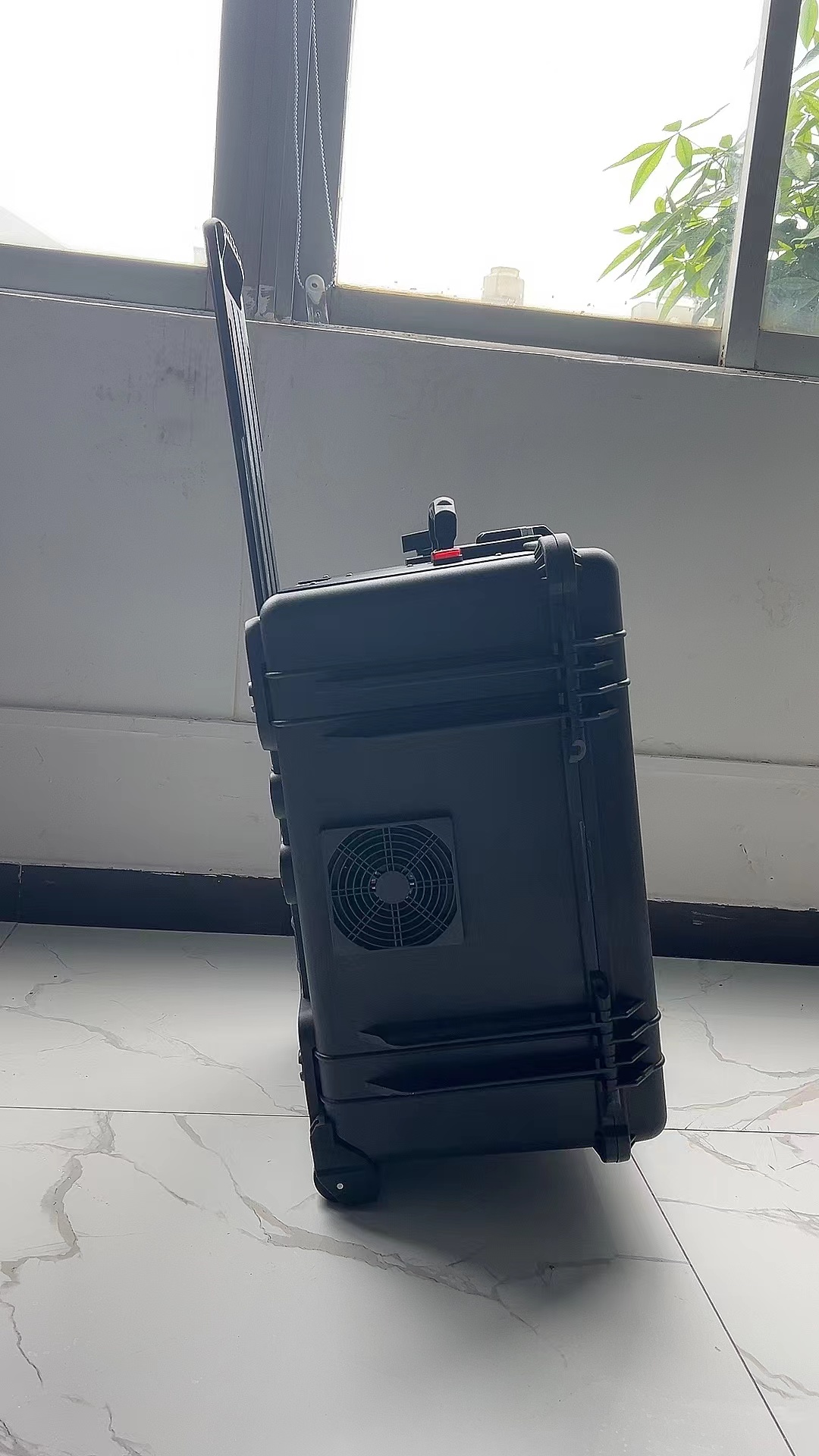 南宁手拉箱型移动通信干扰器